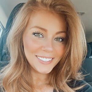 Meet your Posher, Stephanie